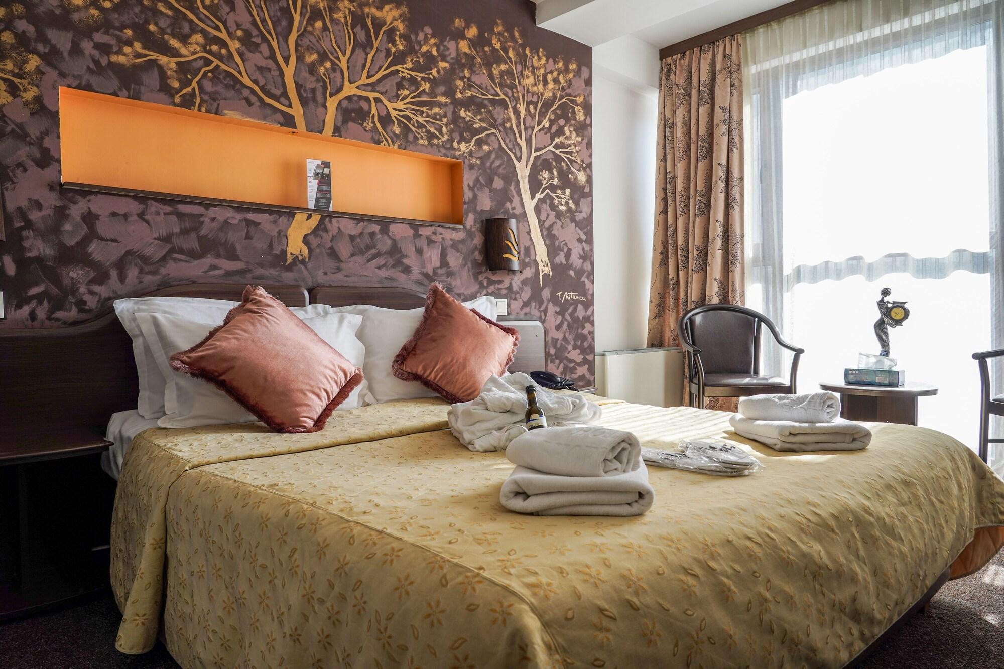 Razvan Hotel