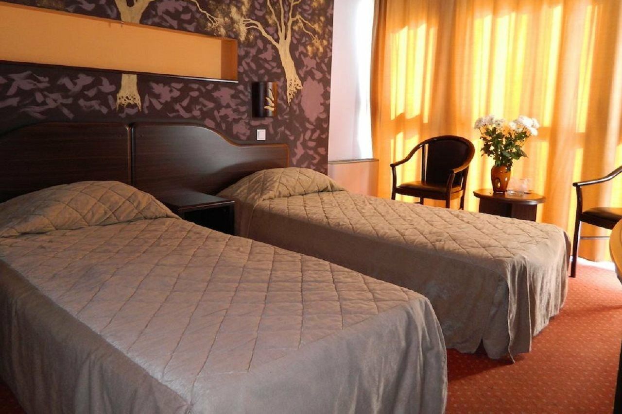 Razvan Hotel