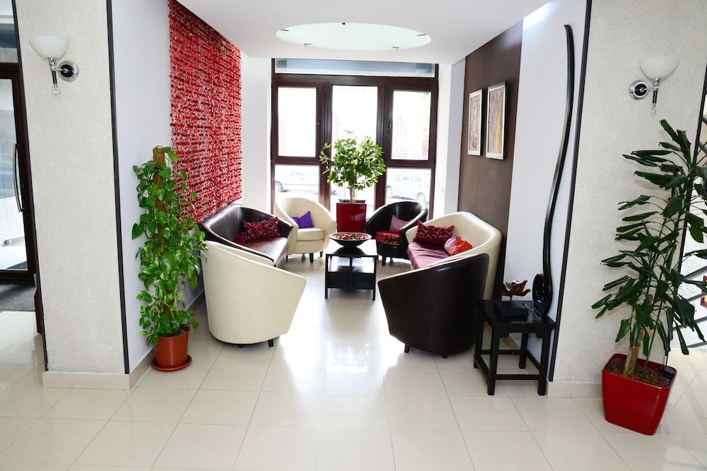 Hotel Razvan 3*