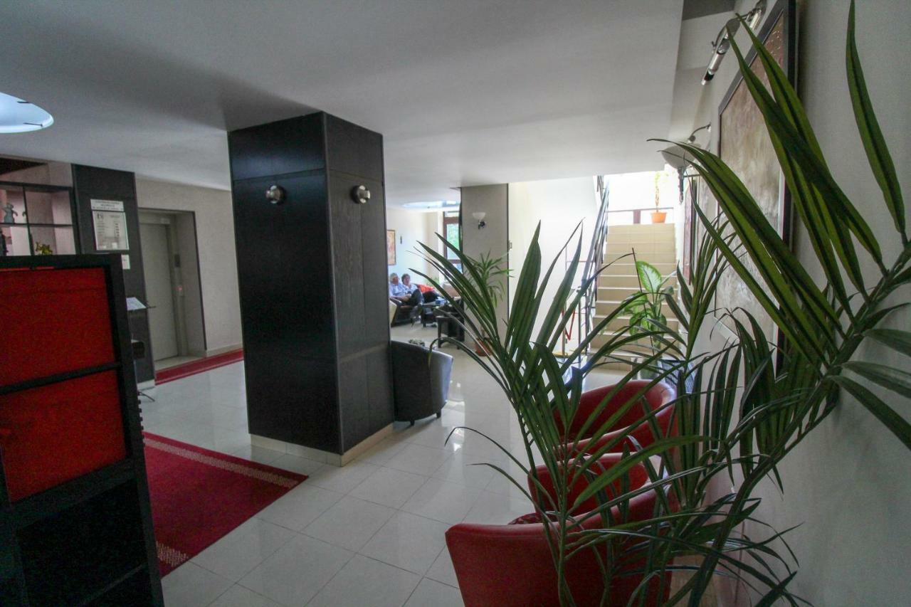 Razvan Hotel
