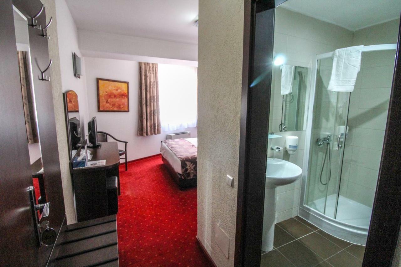 Hotel Razvan